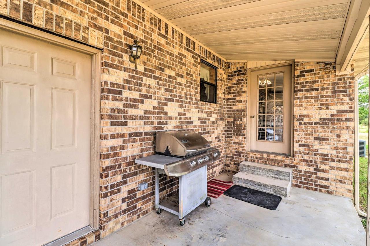Charming Mountain Home Getaway With Gas Grill! Exterior photo
